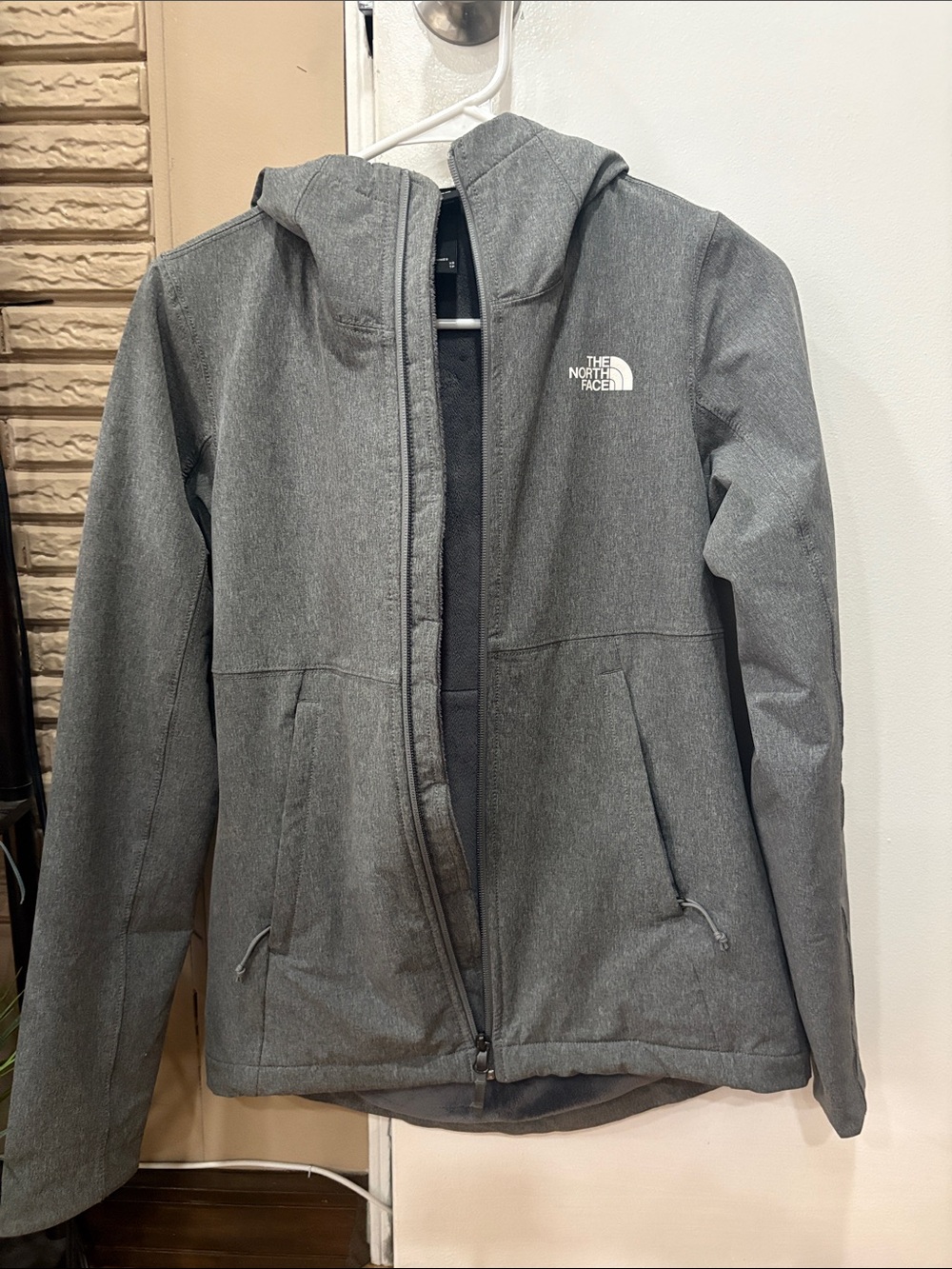 The North Face Women’s Hooded Jacket  - Gray